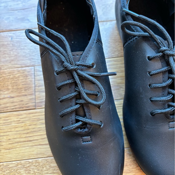 Theatricals Tap Shoes, Girls/Adult Size 5M, Black Lace Up - Picture 3 of 9